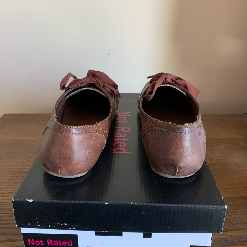 Brown Oxford Style Flats - Picture 3 of 6